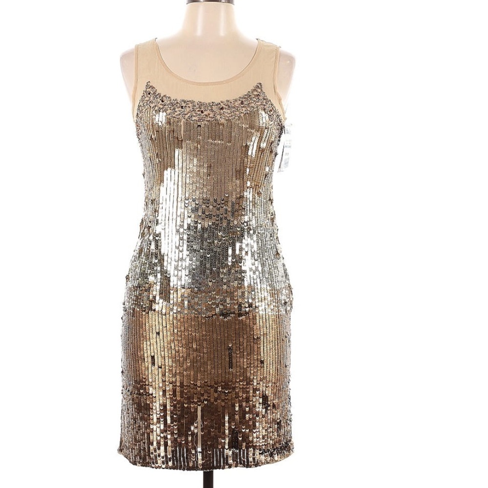 NET Adrianna Papell Sz 8. Gold sequin dress. Classic, demure party.